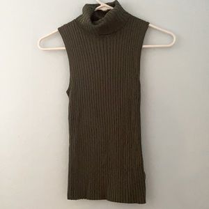 EXPRESS. XS. Olive Green. Lightly used, great condition. Almost like new.